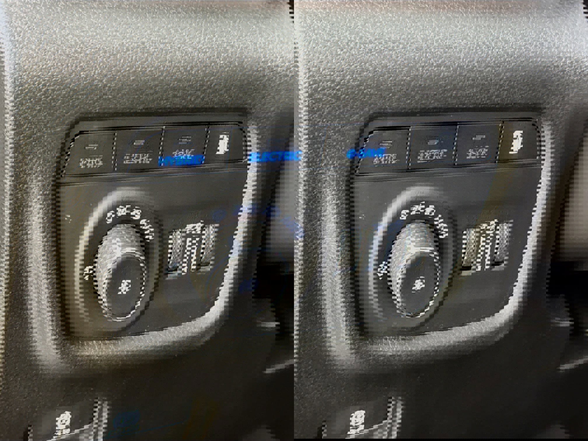 Used 2023 Jeep Grand Cherokee 4WD 4xe image 14