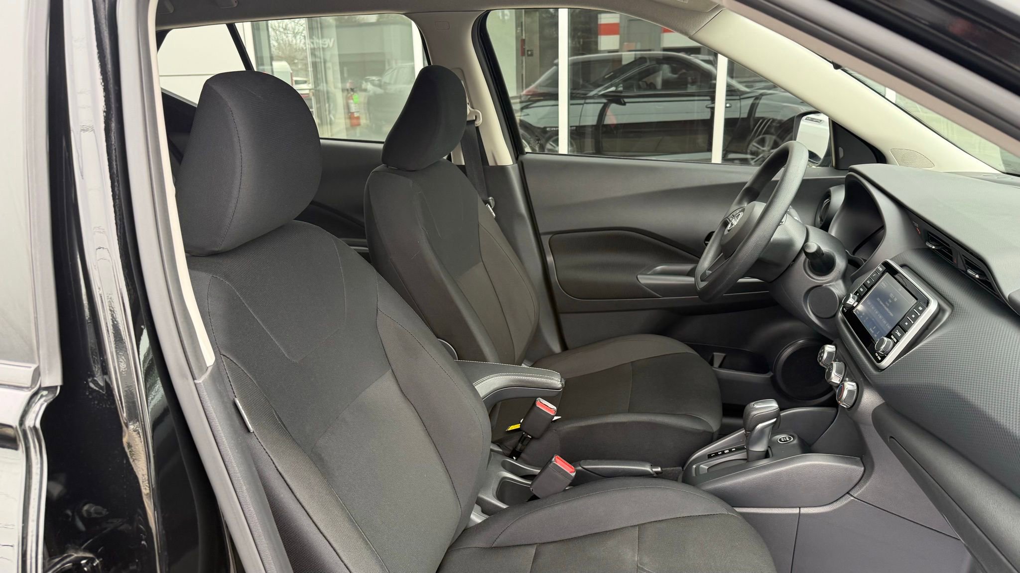 Used 2025 Nissan Kicks Play S image 15