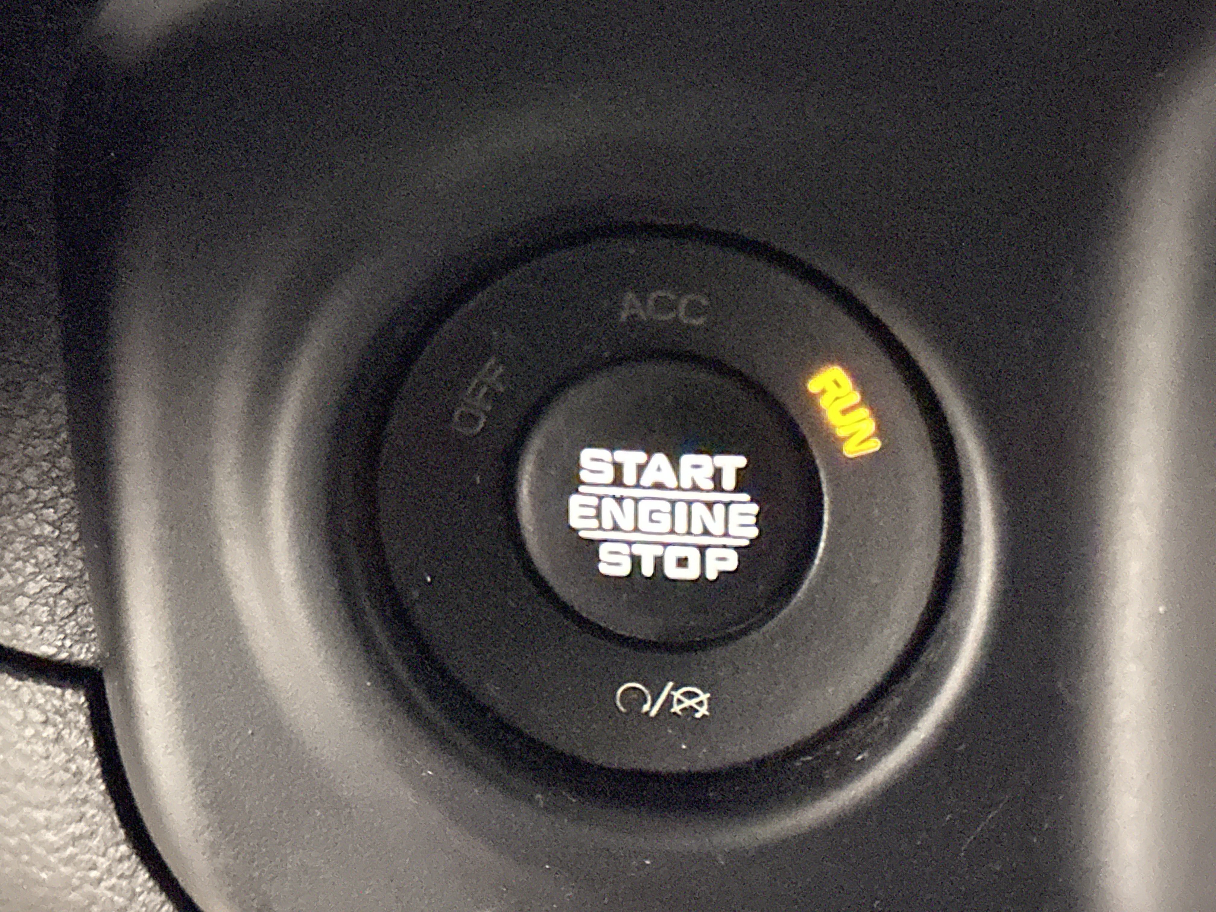 Used 2019 Jeep Wrangler Unlimited Sahara w/ Dual Top Group image 30