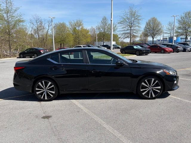 Used 2022 Nissan Altima 2.5 SR FWD image 9