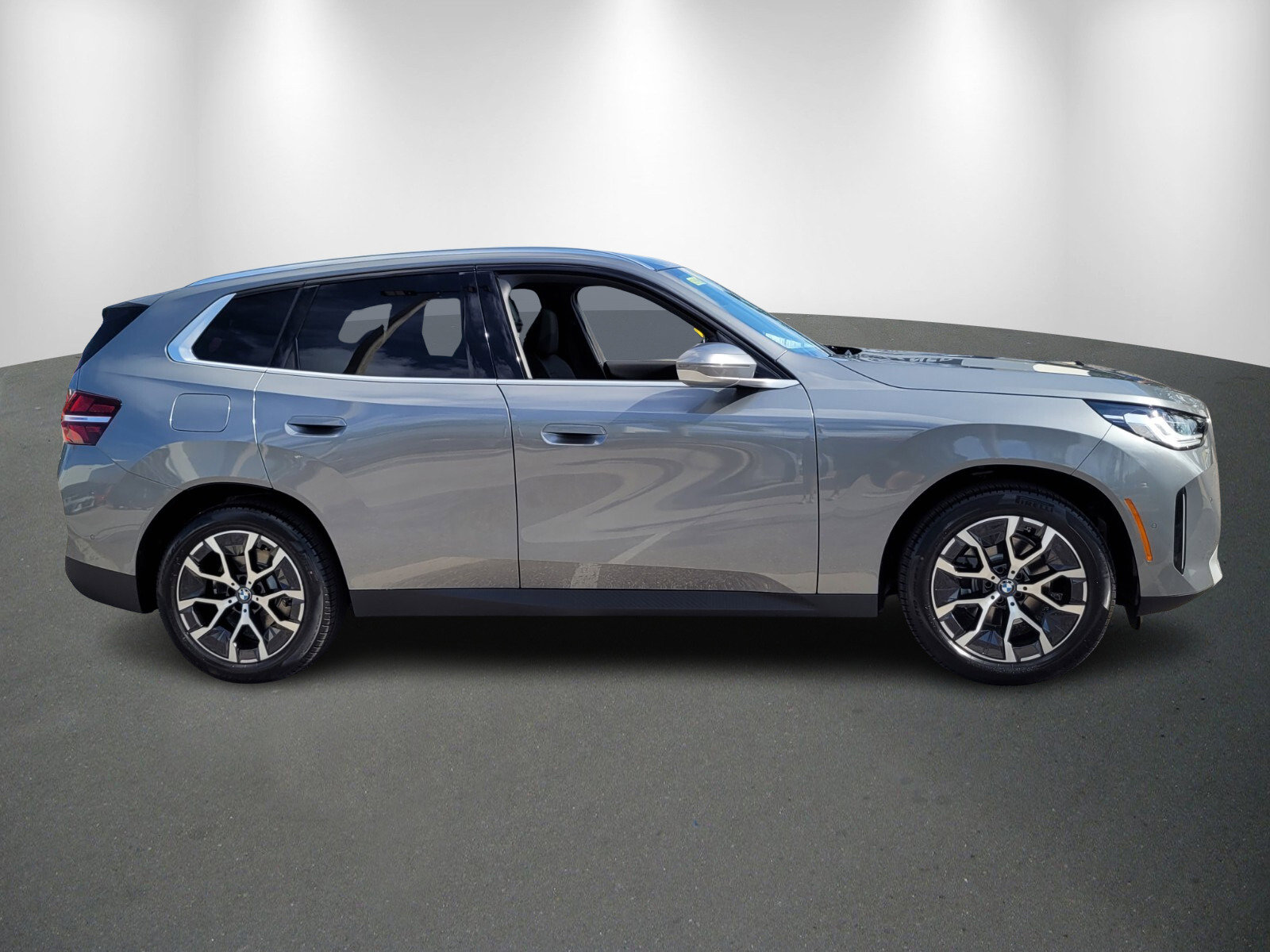 New 2025 BMW X3 xDrive30i w/ Convenience Package image 8