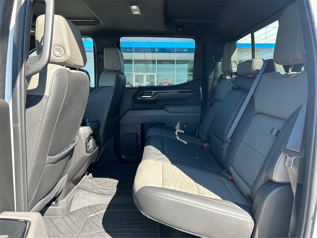 Used 2022 Chevrolet Silverado 1500 ZR2 w/ Technology Package image 10