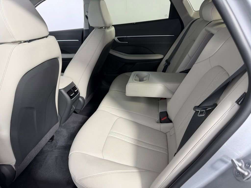 Used 2025 Hyundai Sonata Limited image 27