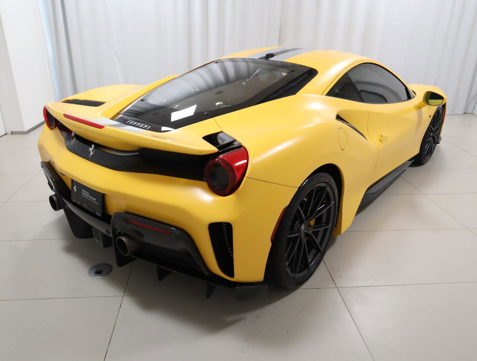 Certified 2019 Ferrari 488 Pista Coupe RWD image 9