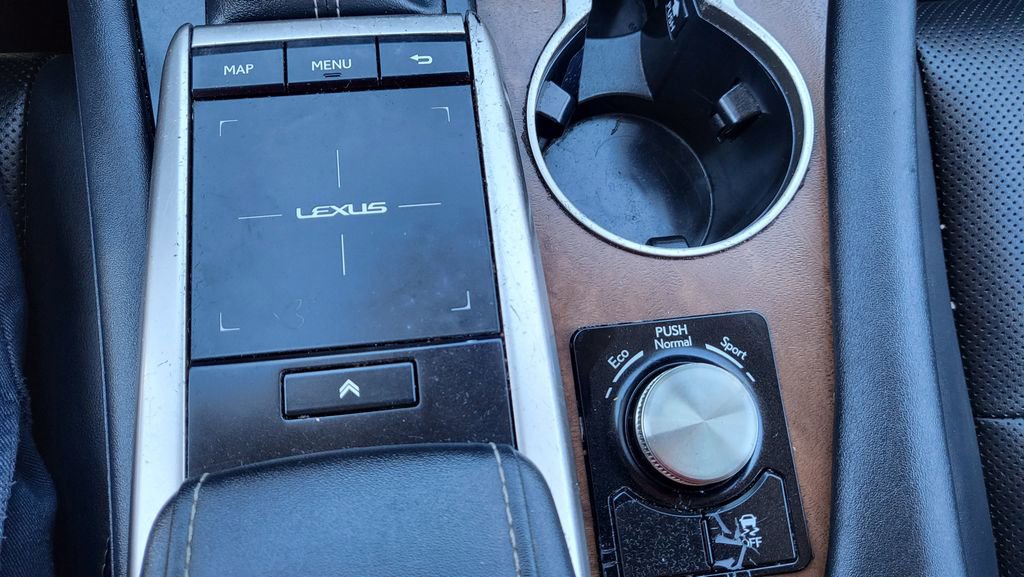 Used 2022 Lexus RX 350L FWD w/ Premium Package image 35