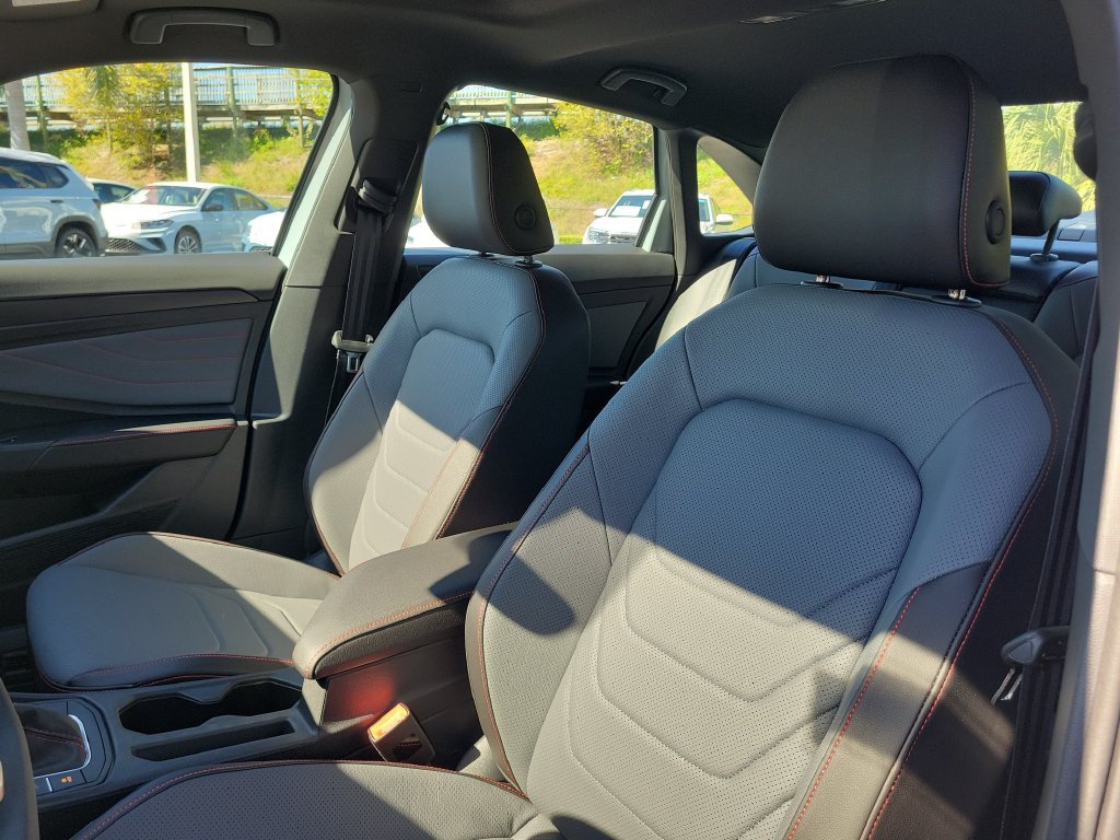 New 2027 Volkswagen Jetta GLI Autobahn FWD image 15