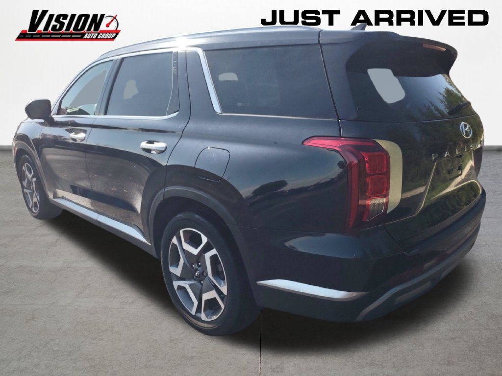 Used 2024 Hyundai Palisade SEL w/ Premium Package AWD/4WD image 3