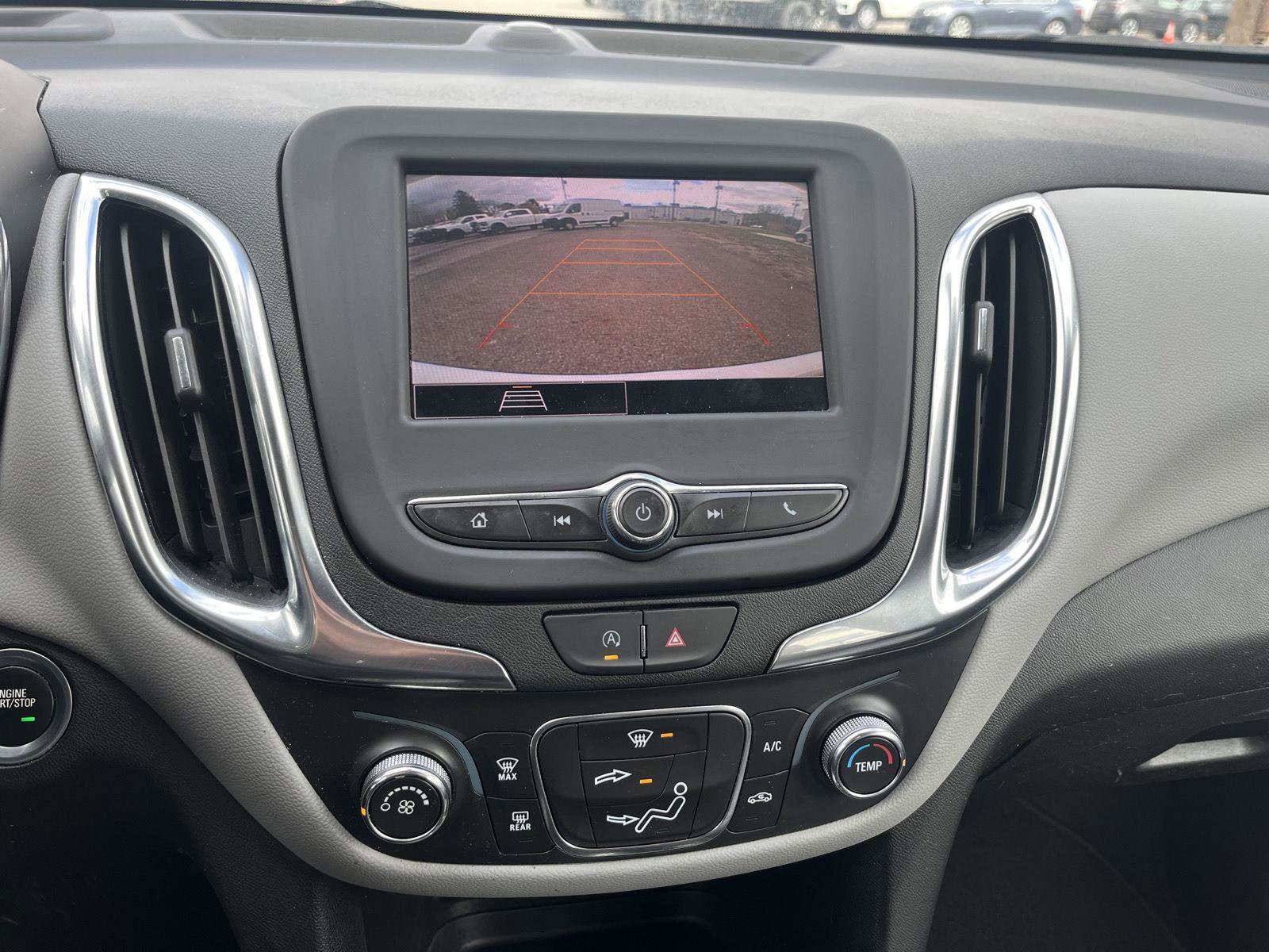 Used 2023 Chevrolet Equinox LS image 19