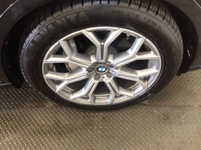 Used 2020 BMW X7 xDrive40i w/ Luxury Seating Package AWD/4WD image 29