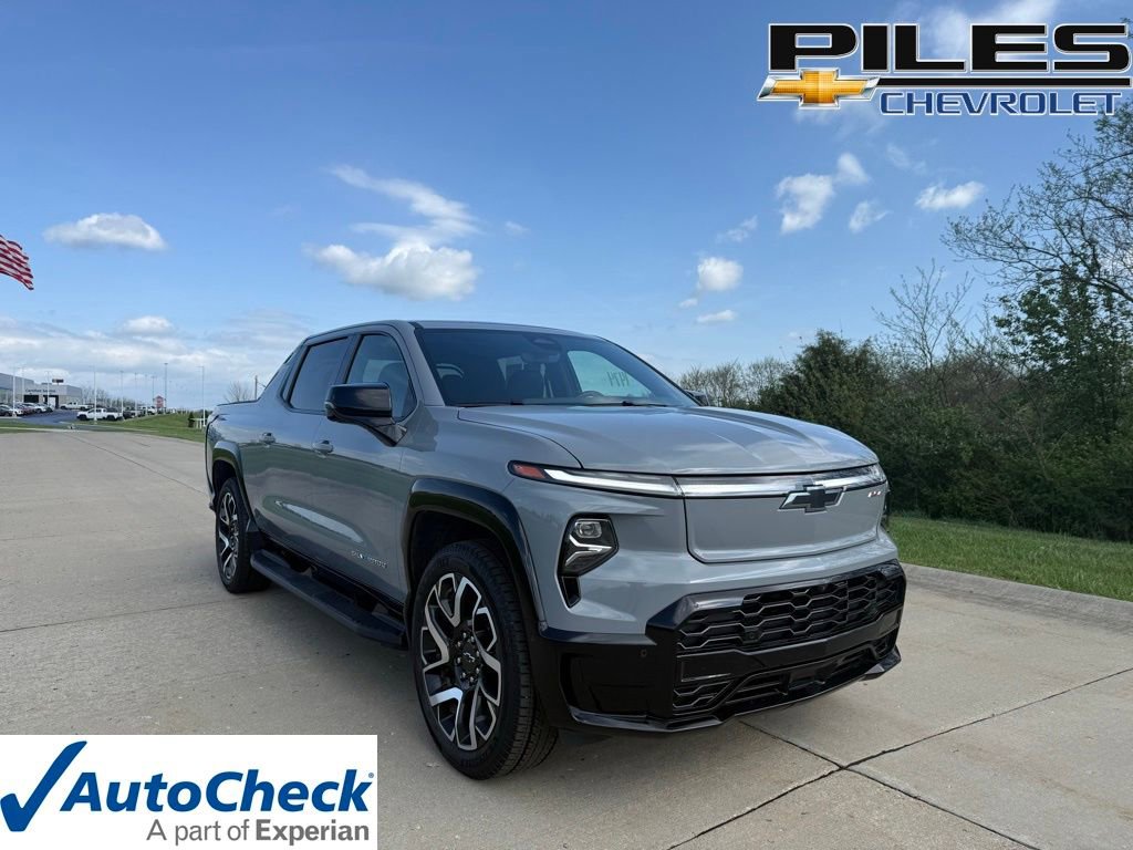 Used 2025 Chevrolet Silverado EV RST image 1