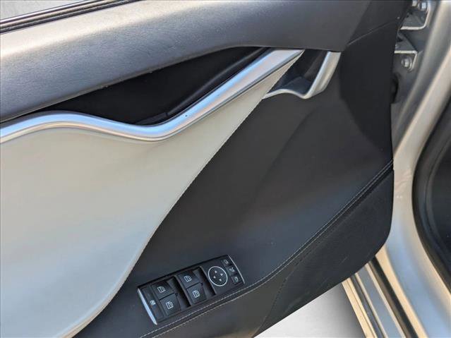 Used 2016 Tesla Model S 90D image 7