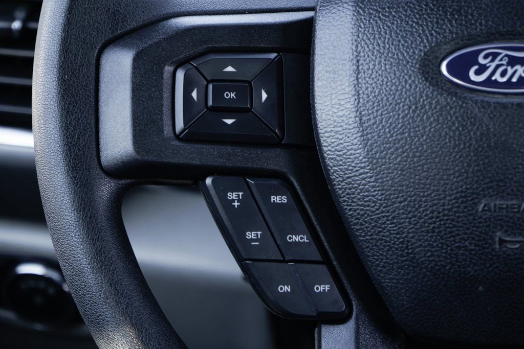 Used 2017 Ford F550 2WD Regular Cab Super Duty w/ Advanced Security Pack image 31