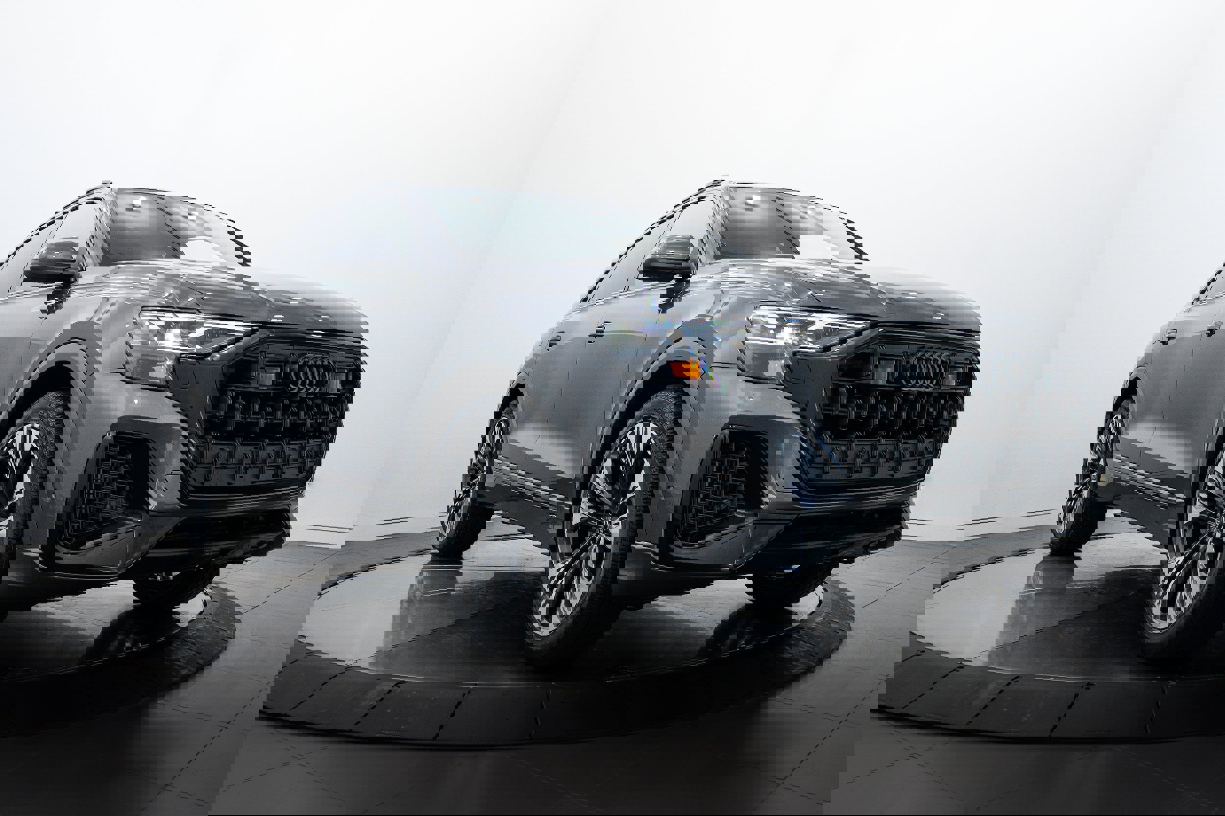 New 2025 Audi Q8 Premium Plus