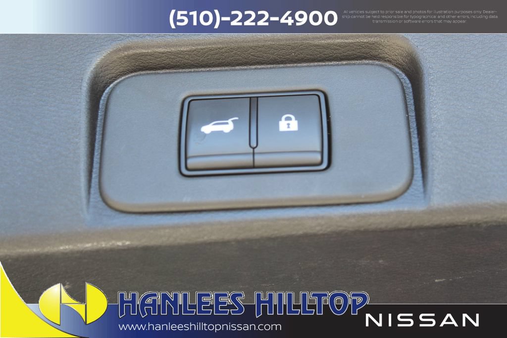 Used 2025 Nissan Rogue SV FWD image 11