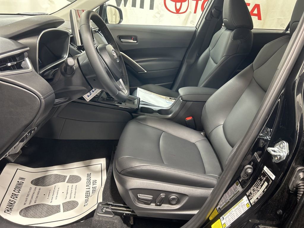 Used 2026 Toyota Corolla Cross XLE w/ Convenience Package image 22