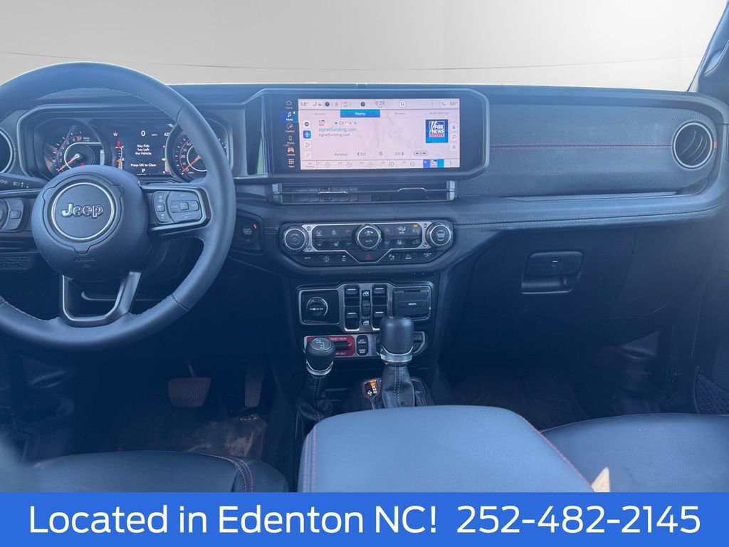 Used 2025 Jeep Gladiator Rubicon w/ Safety Group AWD/4WD image 11