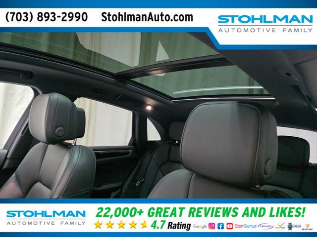 Used 2023 Porsche Macan AWD/4WD image 25