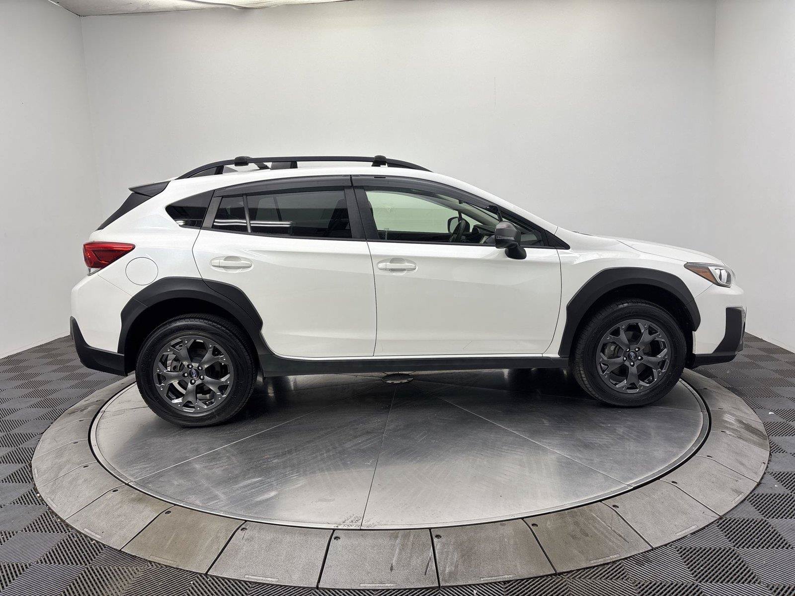 Used 2022 Subaru Crosstrek 2.5i Sport w/ Moonroof Package AWD/4WD image 17