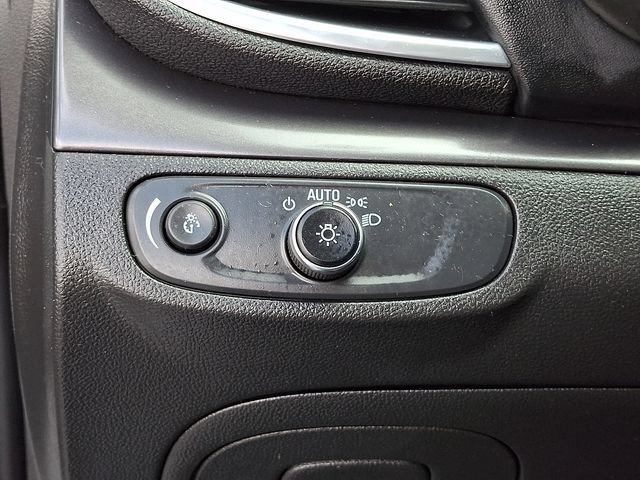Used 2020 Buick Encore Preferred w/ Safety Package FWD image 24