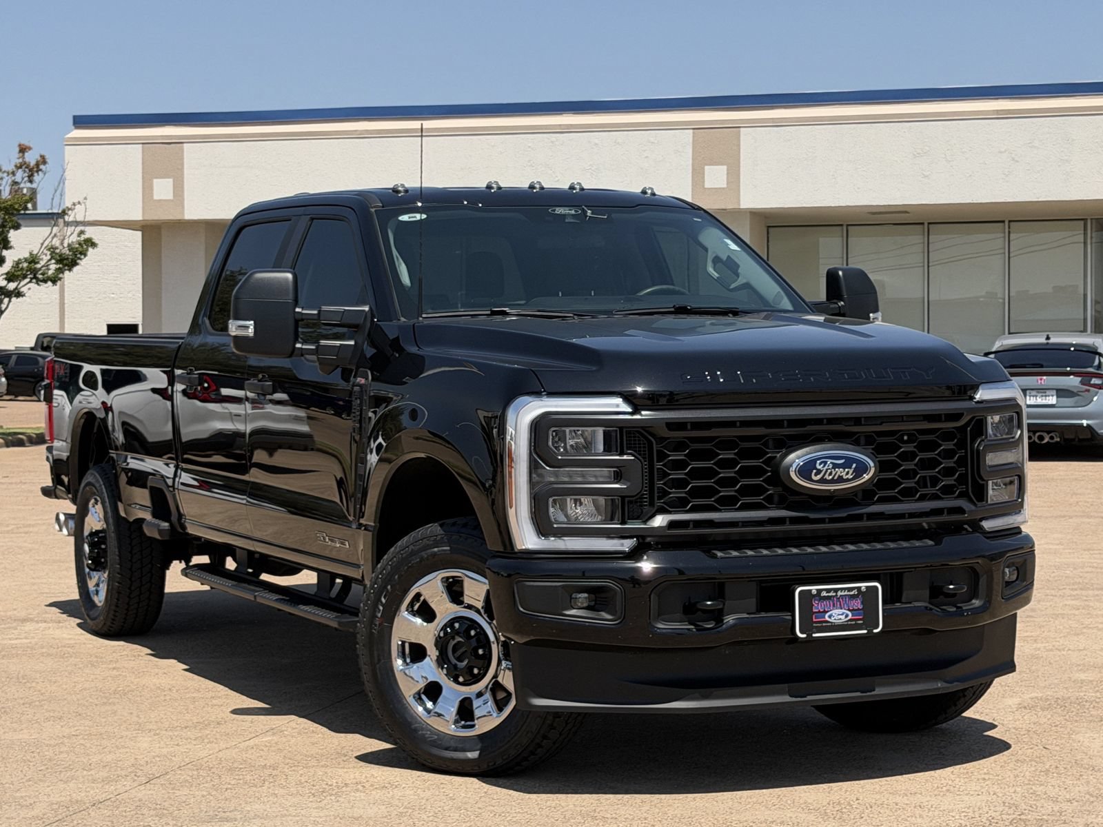 Used 2025 Ford F350 XL w/ STX Appearance Package AWD/4WD image 2