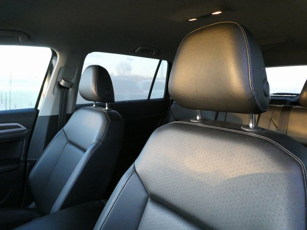 Used 2019 Volkswagen Atlas SE image 32