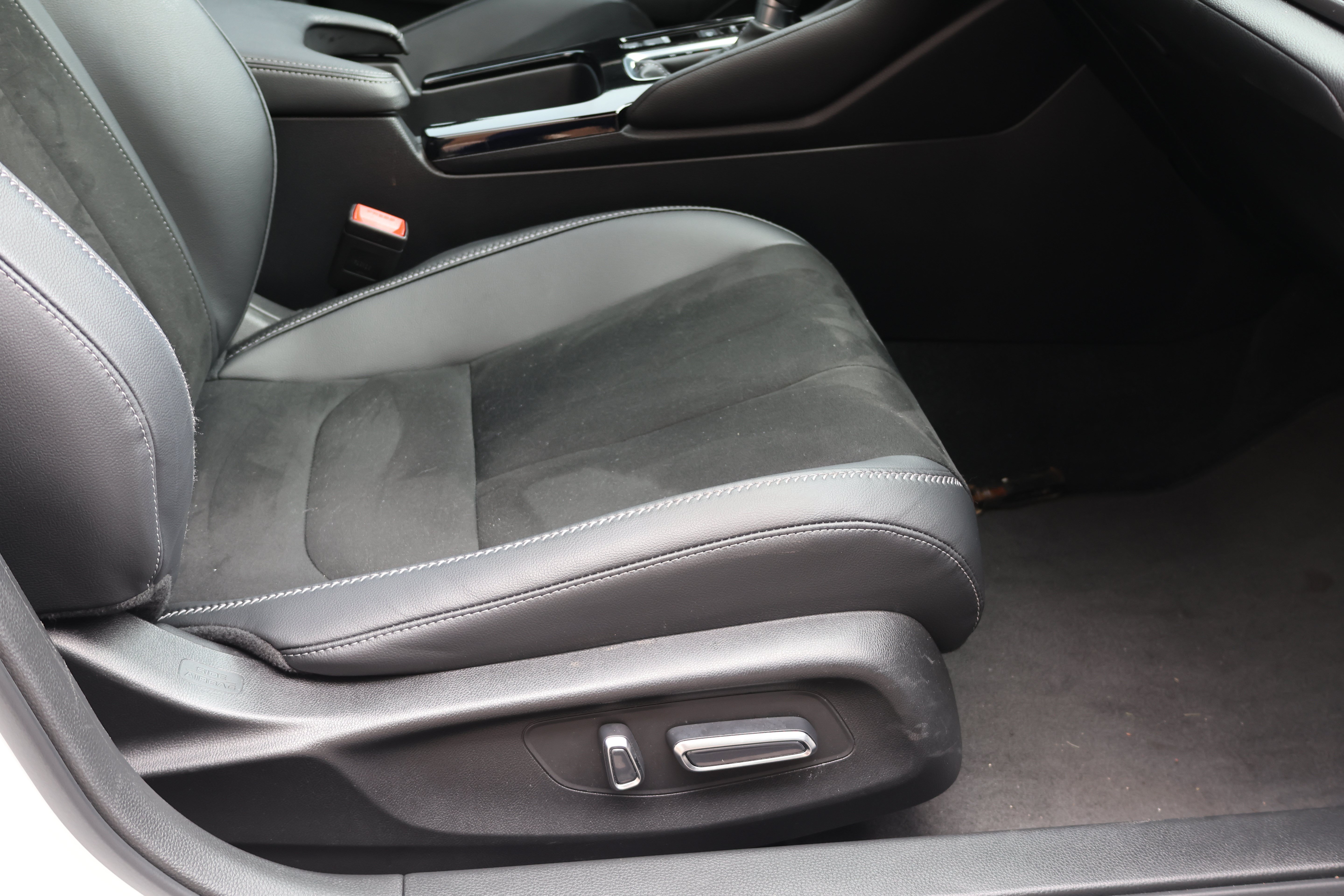 Used 2024 Acura Integra A-Spec w/ Technology Package FWD image 39