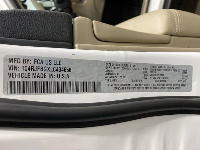 Used 2020 Jeep Grand Cherokee Limited w/ Trailer Tow Group IV image 43