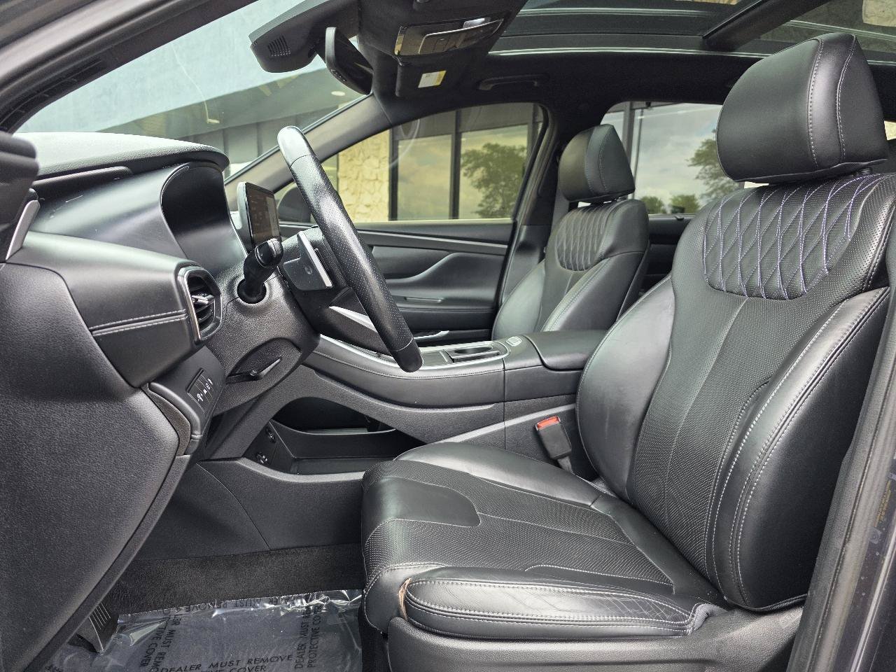 Used 2022 Hyundai Santa Fe Calligraphy AWD/4WD image 3