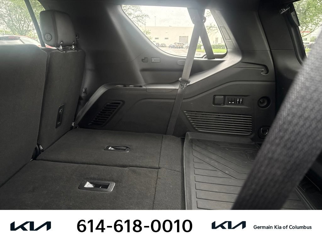 Used 2023 Chevrolet Tahoe LT w/ LT Signature Package AWD/4WD image 11
