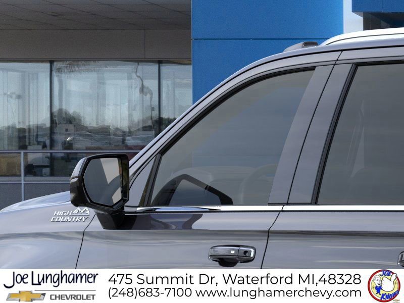 New 2026 Chevrolet Suburban High Country image 12
