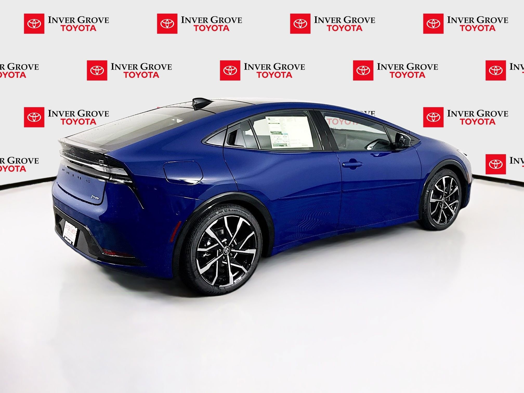 New 2026 Toyota Prius Plug-In Hybrid FWD image 5