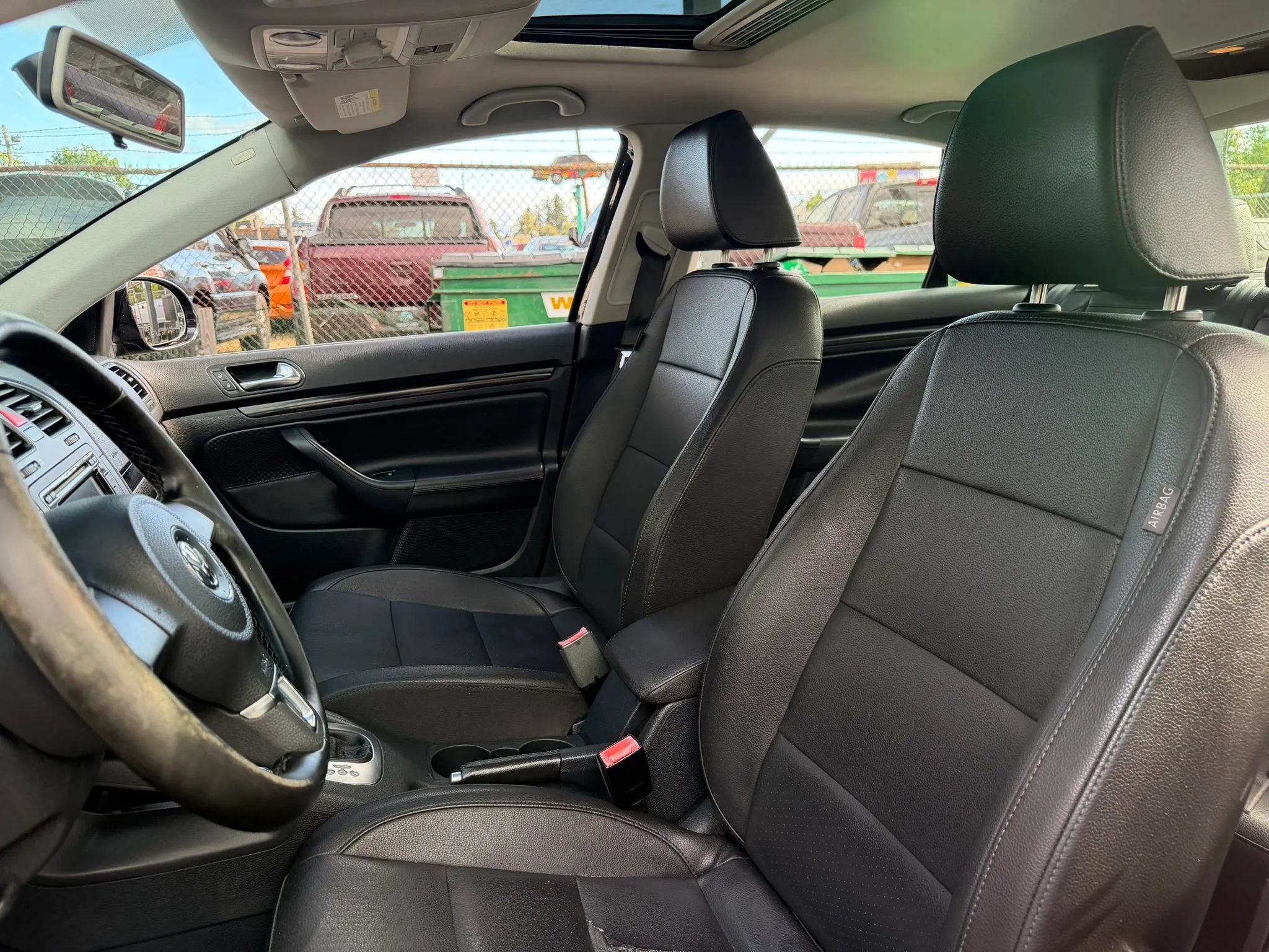 Used 2010 Volkswagen Jetta Wolfsburg Edition FWD image 18