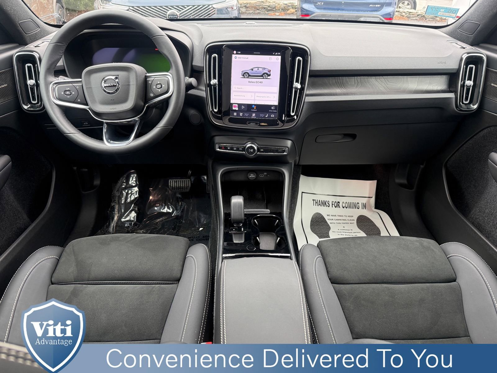 Used 2023 Volvo C40 P8 Recharge Ultimate AWD/4WD image 2