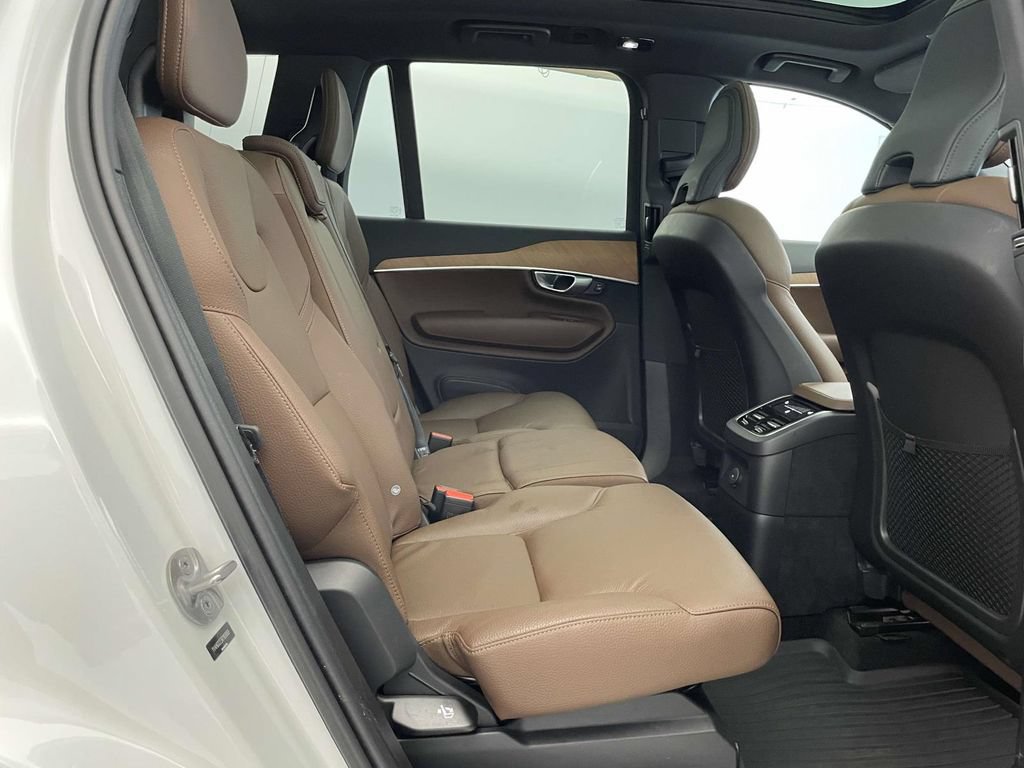 Used 2024 Volvo XC90 T8 Plus w/ Protection Package AWD/4WD image 16