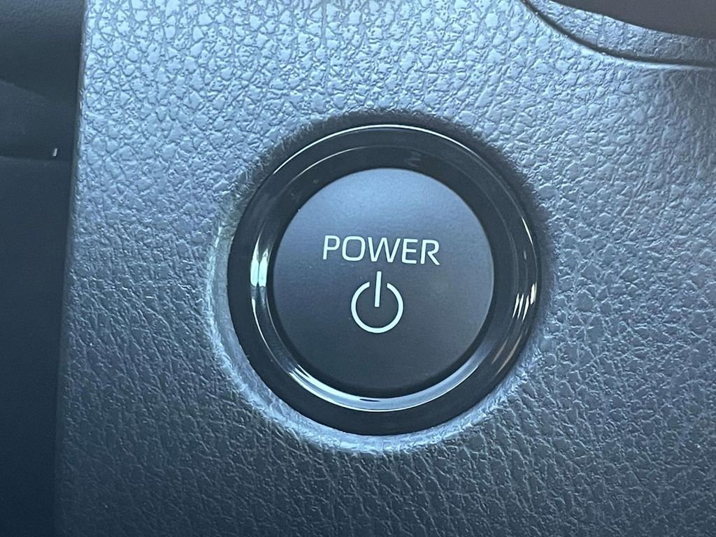 Used 2020 Toyota Camry XSE image 36