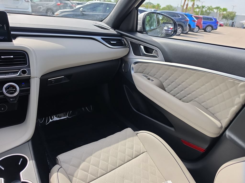 Used 2023 Genesis G70 3.3T w/ Sport Prestige Package RWD image 32