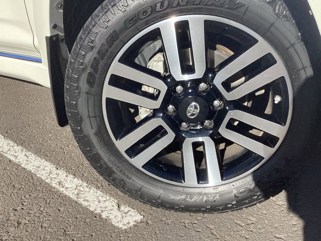 Used 2018 Toyota 4Runner Limited AWD/4WD image 16