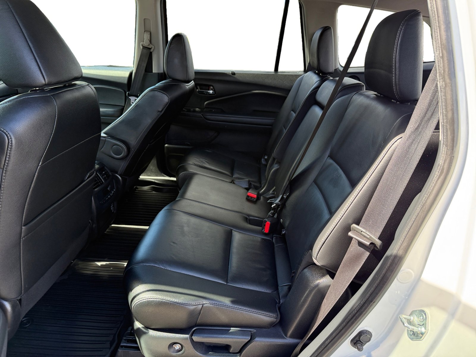 Used 2022 Honda Pilot Special Edition image 16