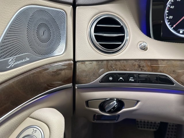 Used 2014 Mercedes-Benz S 550 Sedan image 16