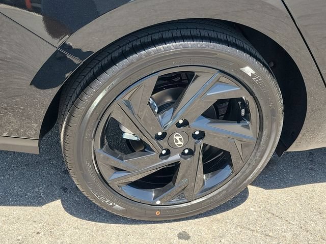 New 2026 Hyundai Elantra SEL Sport FWD image 31