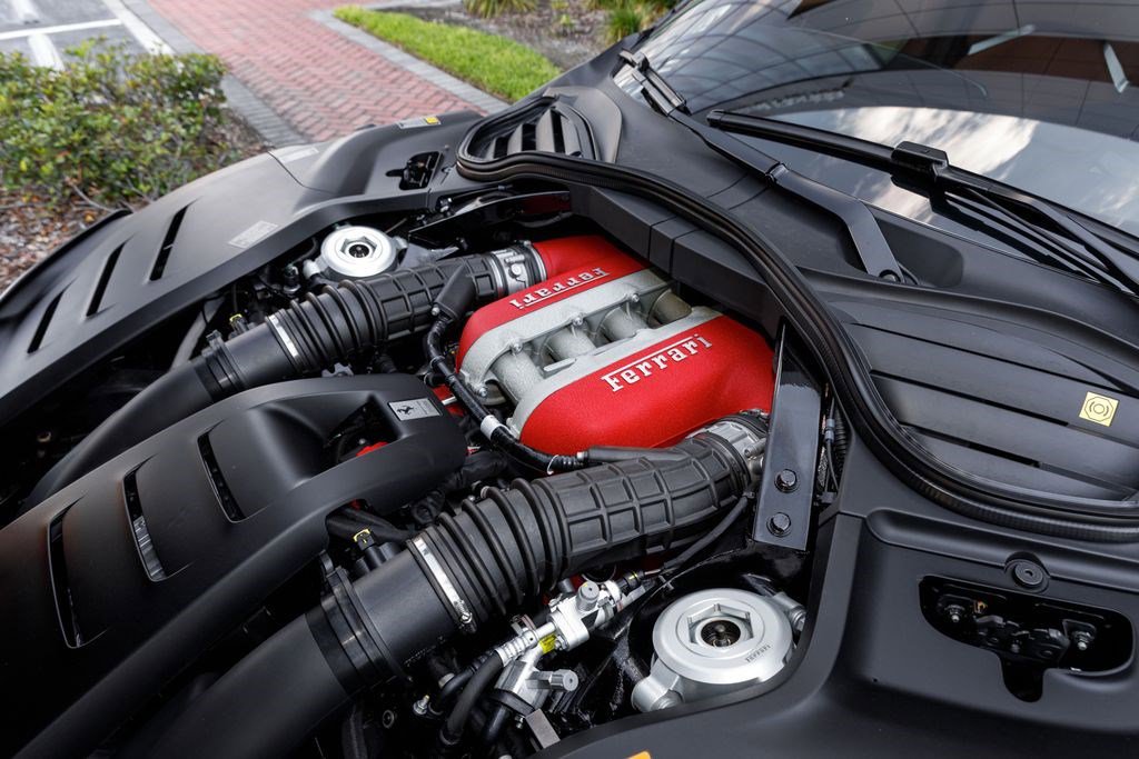 Used 2024 Ferrari Purosangue AWD/4WD image 11