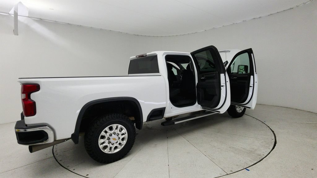 Certified 2024 Chevrolet Silverado 2500 LT AWD/4WD image 12