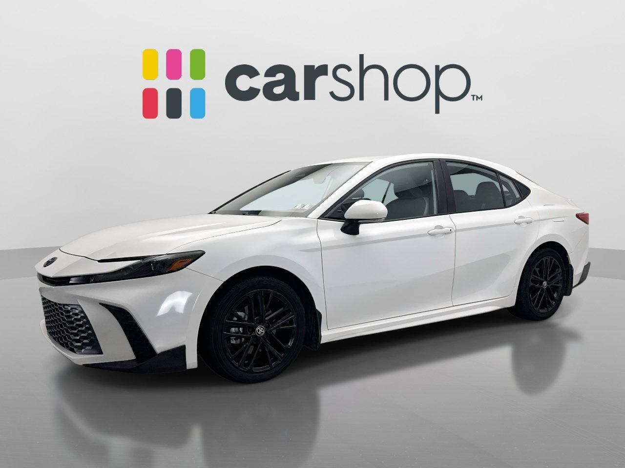 Used 2025 Toyota Camry SE w/ Convenience Package FWD image 1