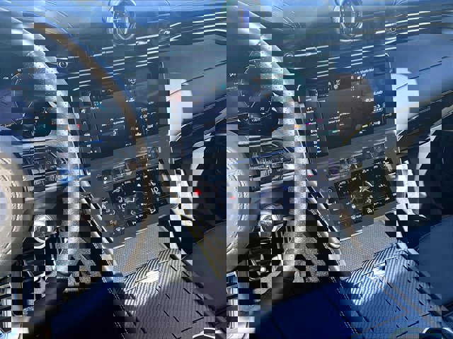 Used 2025 Maserati Grecale Modena image 8