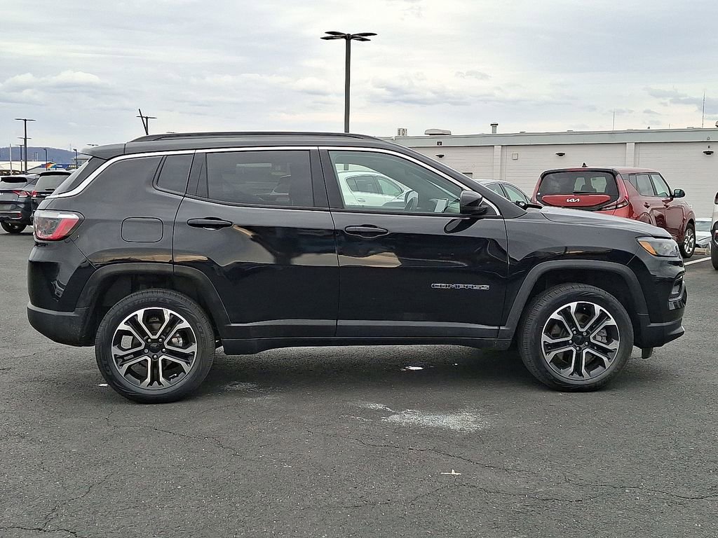 Used 2023 Jeep Compass Limited w/ Sun and Sound Group image 7