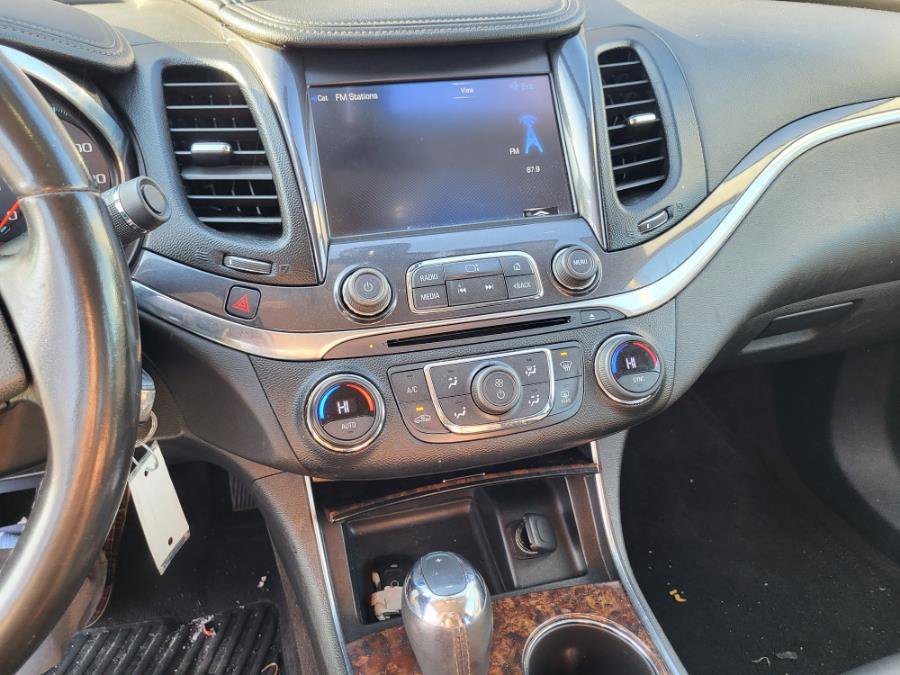 Used 2014 Chevrolet Impala LT FWD image 20