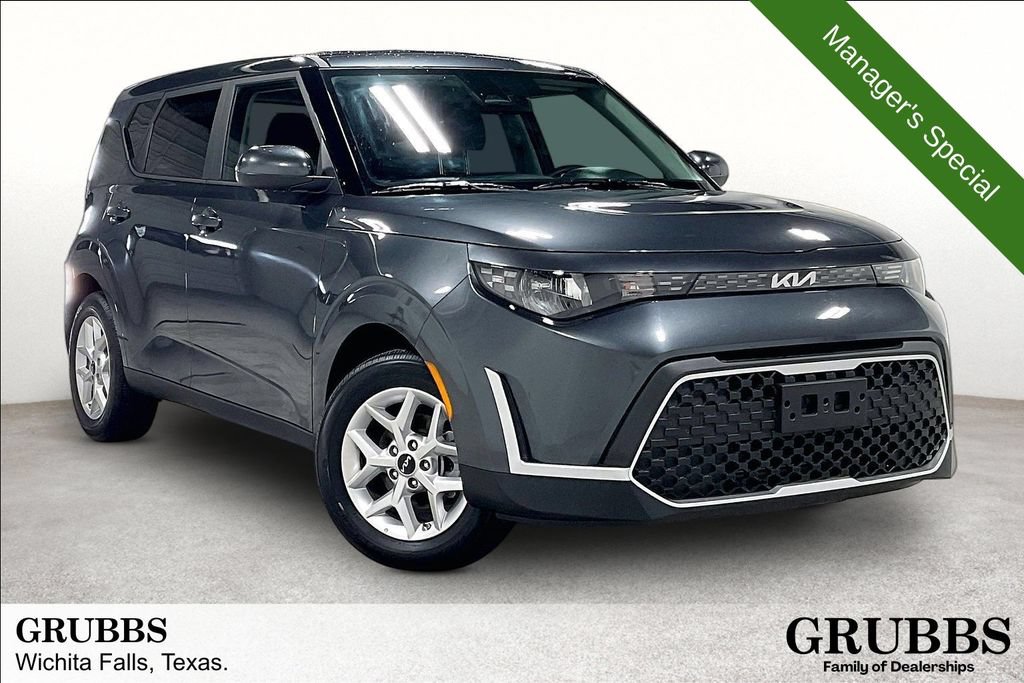Used 2025 Kia Soul LX w/ LX Technology Package