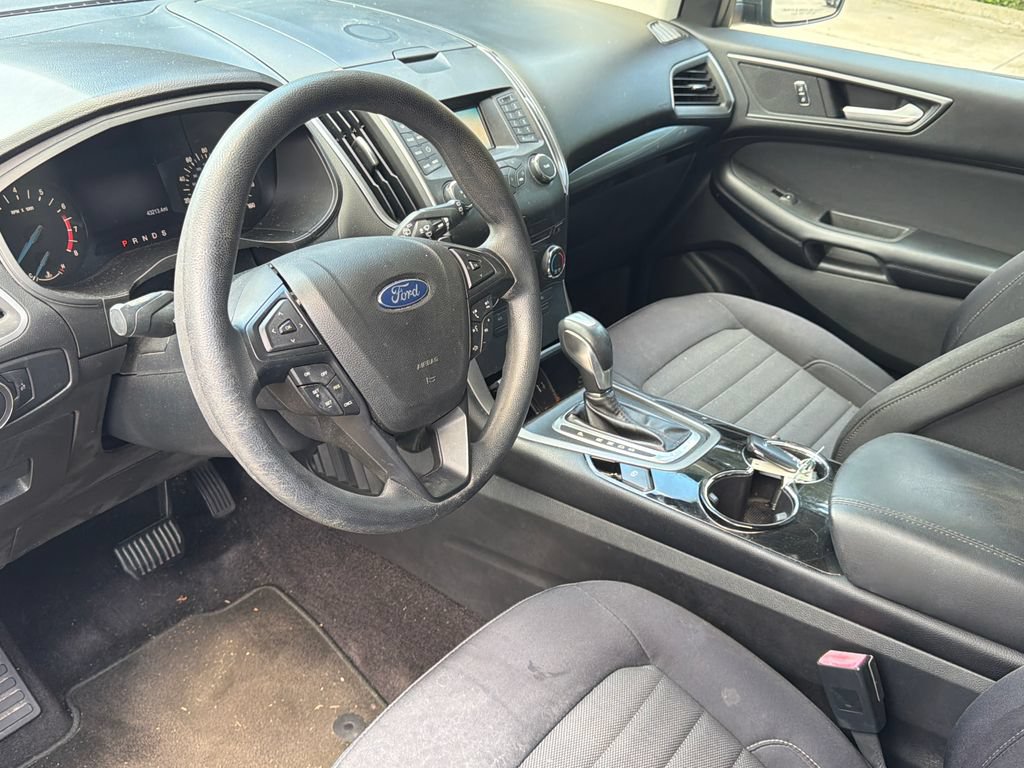 Used 2016 Ford Edge SE FWD image 5