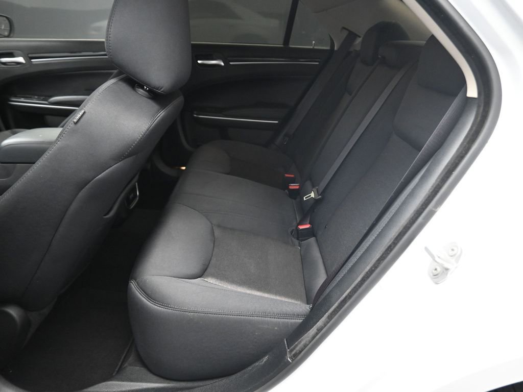 Used 2023 Chrysler 300 Touring w/ Sport Appearance Package image 11