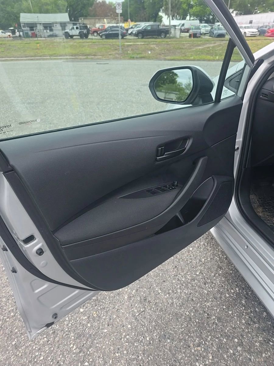 Used 2024 Toyota Corolla LE FWD image 10